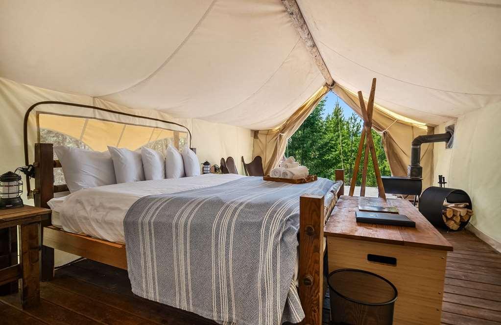 Under Canvas Acadia Surry Værelse billede