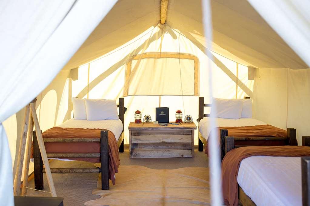 Under Canvas Acadia Surry Værelse billede